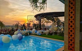 Holiday One Can Tho Hotel